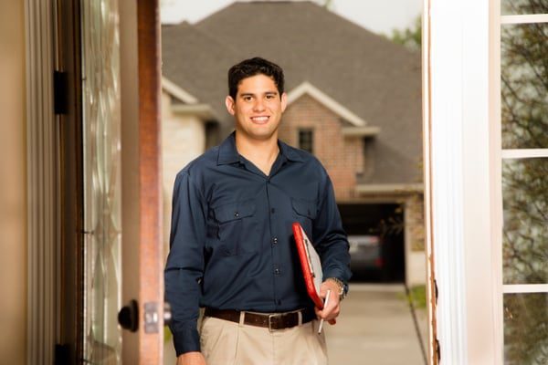 Bird-control-professional-using-multi-structure-sales-strategies-to-sell-to-residential-customers