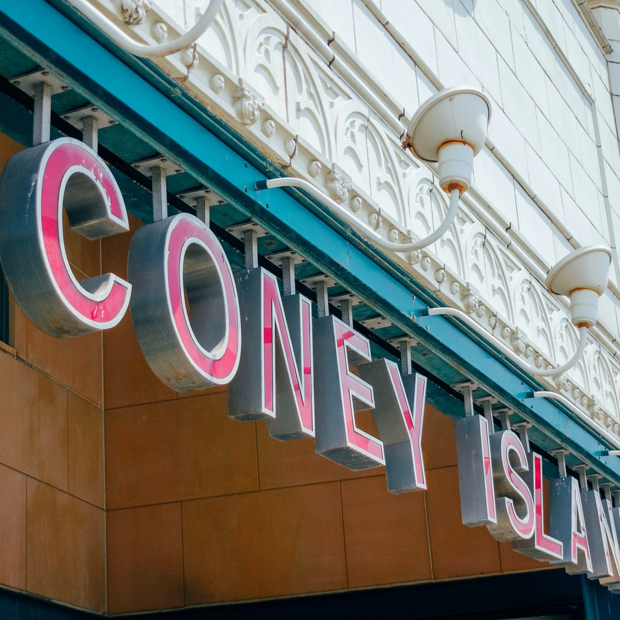 Coney Island entrance sign to subway